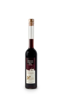 Schwarzer Johannisbeerlikör